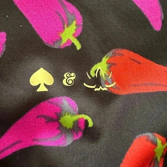 Kate Spade Beyond Yoga Chili Pepper
High Waist Crop Legging size S - Picture 3 of 4